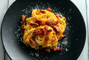 Spaghetti alla carbonara, piatto simbolo della Cucina Romana, pasta Italiana 