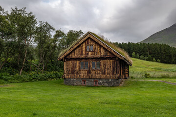 Fototapeta premium old islandic grass roof house in Iceland