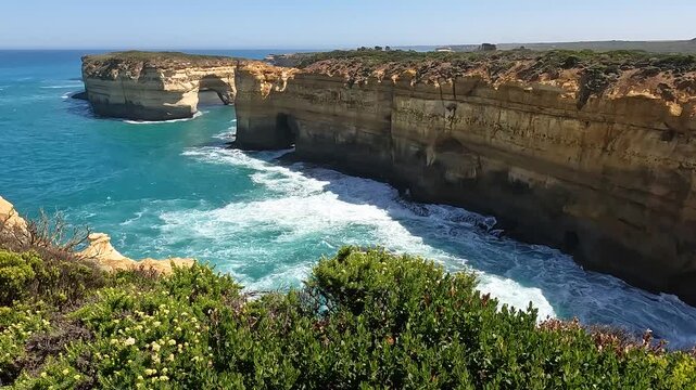 Island Arch Lookout at Loch Ard Gorge : Stunning Coastal Views on the Great Ocean Road, Victoria, Australia