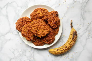 Biscuits fait maison - biscuits à la banane - recette saine banane