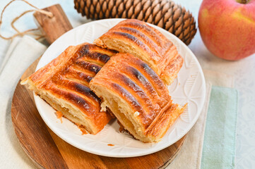 リベイクしたりんごデニッシュ