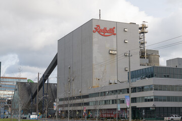 Obraz premium wide exterior view of Redpath Sugar located at 95 Queens Quay E, Toronto
