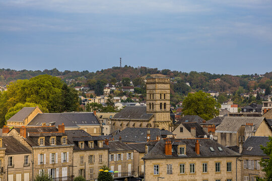Vue sur Brive la Gaillarde depuis le haut du vieux phare en France
