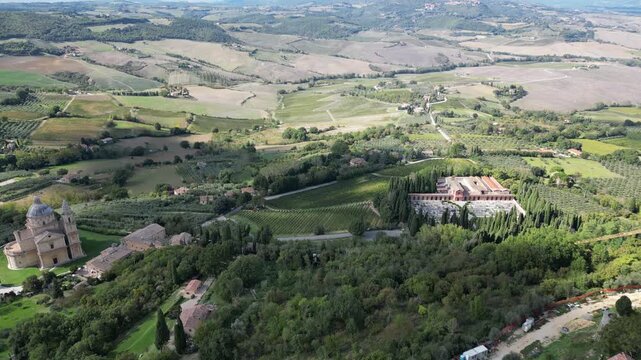 A breathtaking aerial panorama inspired by &ldquo;Il Gladiatore,&rdquo; showcasing dramatic landscapes, cinematic light, and epic scenery captured by a drone. A visually striking, atmospheric view perfect for cin