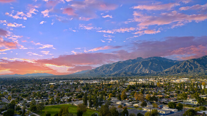 Fototapeta premium Aerial shot of the majestic San Gabriel Mountains in Duarte California USA