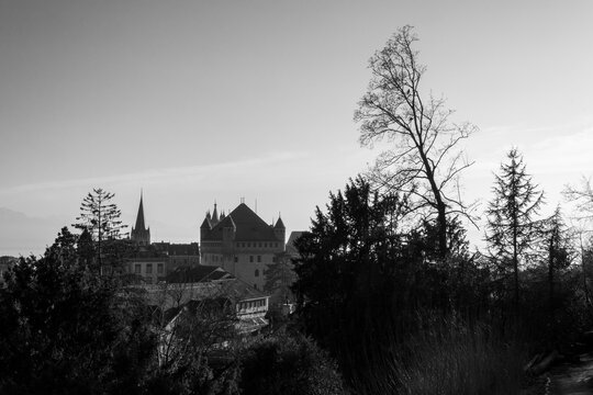 Vieille ville de Lausanne &mdash; contrejour en noir et blanc