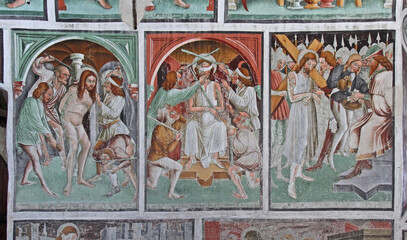 Gesù flagellato, deriso dai soldati e giudicato da Pilato; affresco nell'Oratorio dei Disciplini a...