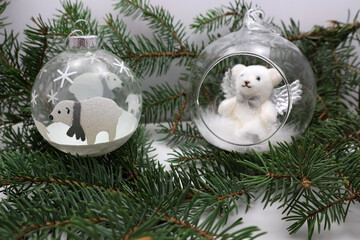 2 boules de Noël à suspendre 