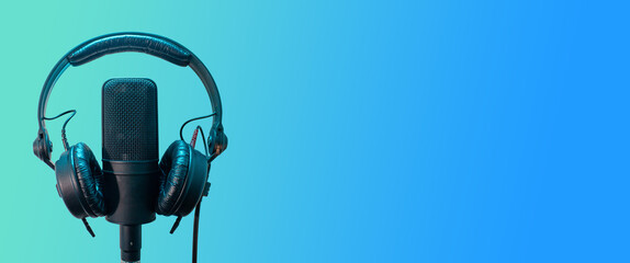audio recording banner with headphones, microphone and copy space