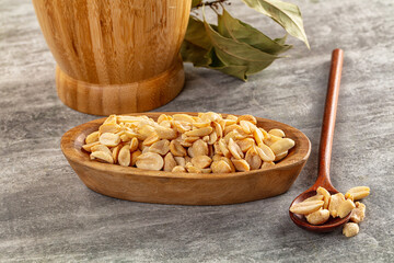 Tasty salted roasted peanut heap