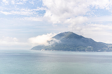 바다와 산과 시골풍경