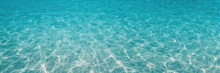 Obraz premium Cloudy sky over a deserted road surrounded by green trees and grassy meadows, emphasizing seasonal change