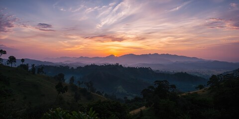 Obraz premium Sunset over a rural landscape in Chiangrai Thailand, emphasizing seasonal change
