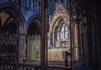 Obraz premium Interior of St Mary the Virgin cathedral in Edinburgh city, Scotland