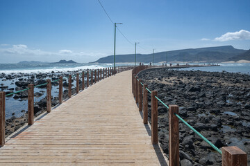 Ba&iacute;a das Gatas walkway -  Where S&atilde;o Vicente opens onto the wild Atlantic