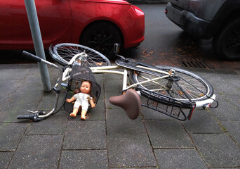 Symbolic image of a traffic accident involving a bicycle