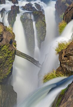 Epupa Falls waterfall on the Kunene River, long exposure, Kunene, Namibia