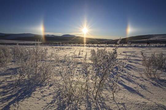 Halo effect, sun dogs, arctic phenomenon, Dalton Highway, Alaska, USA