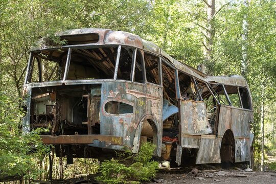 Old bus, scrap car, car graveyard Kyrk&ouml; Mosse, Ryd, Tingsryd, Kronobergs l&auml;n, Sweden