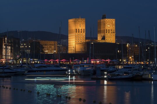 Illuminated Oslo City Hall, Tjuvholmen, Aker Brygge, Frogner, Oslo, Norway