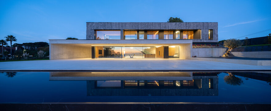 Minimalist luxury home in Cantabria, Spain