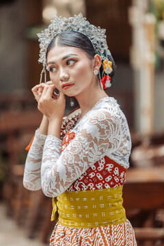 Indonesian woman in traditional Javanese attire