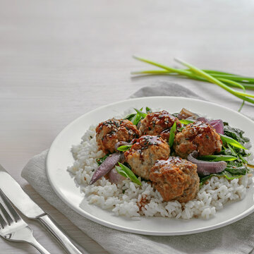 Teriyaki Meatballs with Steamed Rice and Onion