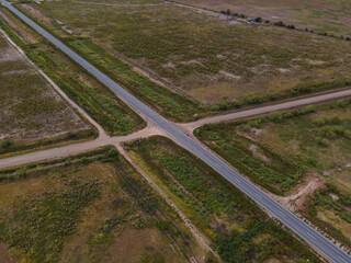 cruce entre ruta y camino de campo