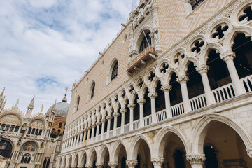 Obraz premium Doge's Palace in Venice, Italy with St Mark's Basilica in background