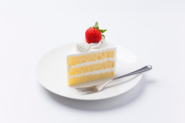 皿に盛られたケーキ ショートケーキ 白背景