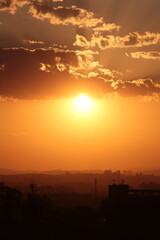 Por do Sol na cidade de S&atilde;o Paulo, Brasil (Sunset in the city of S&atilde;o Paulo, Brazil)