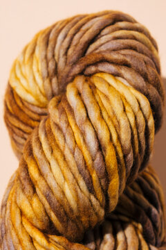 Woolen yarn skein