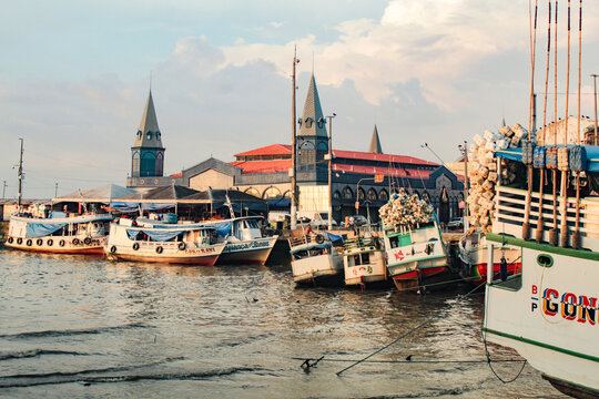 Fish market and boats in the port of Ver-o-Peso, in the city of Bel&eacute;m, capital of the state of Par&aacute;, northern Brazil.