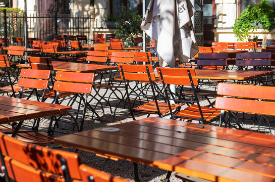 Outdoor Wooden Beer Garden Seating