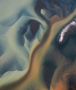 Glacial Flow Patterns in South Iceland