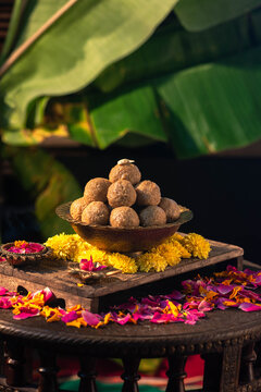 Millet Jaggery Ladoo