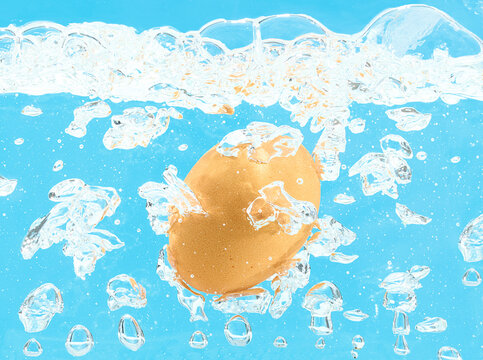 One  Brown Eggs Boiling 