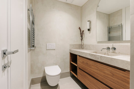 Neutral Bathroom Design