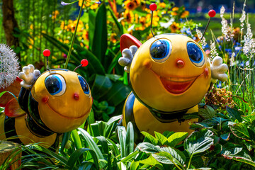 Various ingenious outdoor garden landscape arrangements