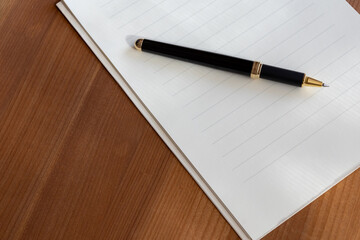 便箋とボールペン