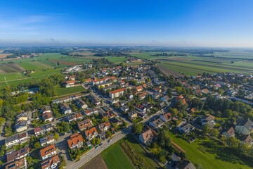 Herbstlicher Ausblick auf Maisach im oberbayerischen Alpenvorland westlich von München