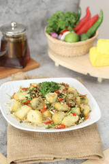 Crispy Fried Tofu with Chili and Garlic Topping