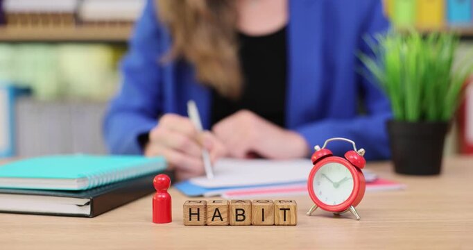 Building a daily habit with motivation and focus in a bright workspace