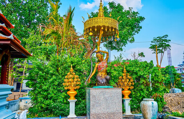 Thai Mother Earth statue, Wat Pan Ping, Chiang Mai, Thailand