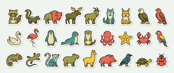 Obraz premium Animal icon set. containing raccoon, skunk, bison, moose, lynx, eagle, parrot, flamingo, penguin, seal and more. Vector collection