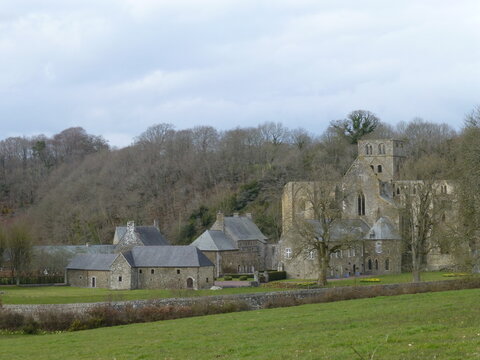 Hambye Abbey in the Normandy countryside - Abbaye de Hambye dans la campagne Normande
