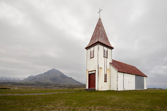 Hellnar church and Mount Stapafell, Hellnar, Sn&aelig;fellsnes Peninsula, Iceland