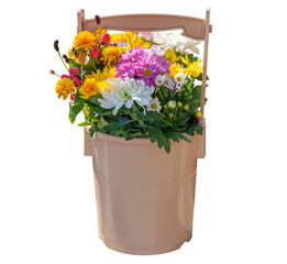 お墓に供える供花の入った手桶