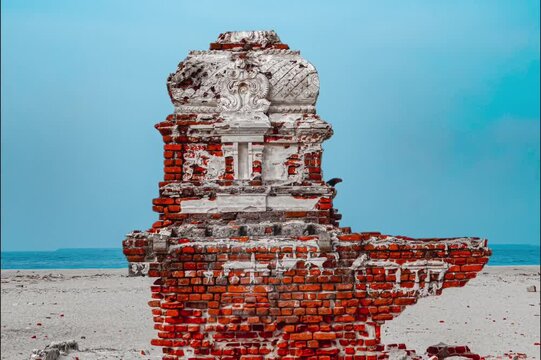 Old Destroyed town at Dhanushkodi south-eastern tip of Pamban Island, Tamil Nadu State, India. Dhanushkodi is an abandoned town. because it was destroyed during the Rameswaram cyclone 1964.