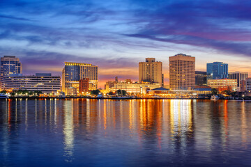 Fototapeta premium Norfolk, Virginia, USA Downtown Skyline in the Morning. 2061